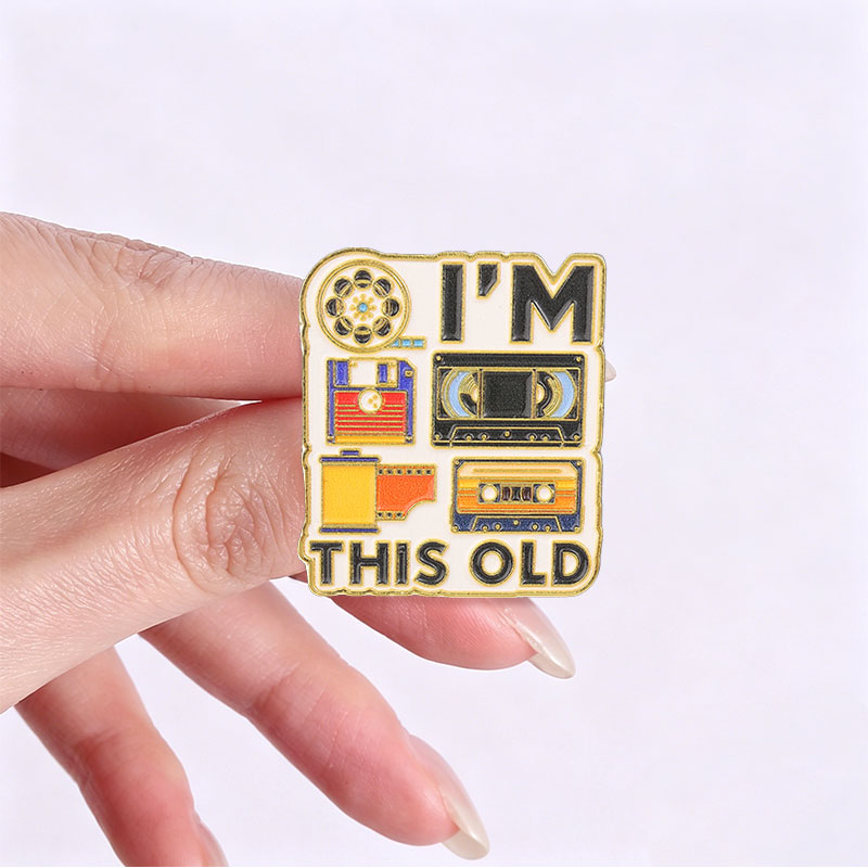 I'm This Old Badge Cartoon Ret - огляд і ціна Reel Bag